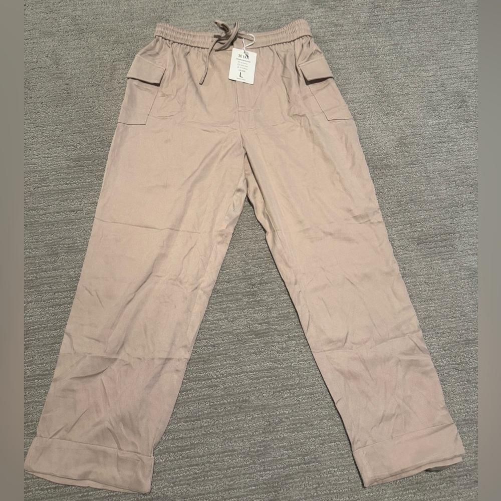 Light weight stretch pants, size L